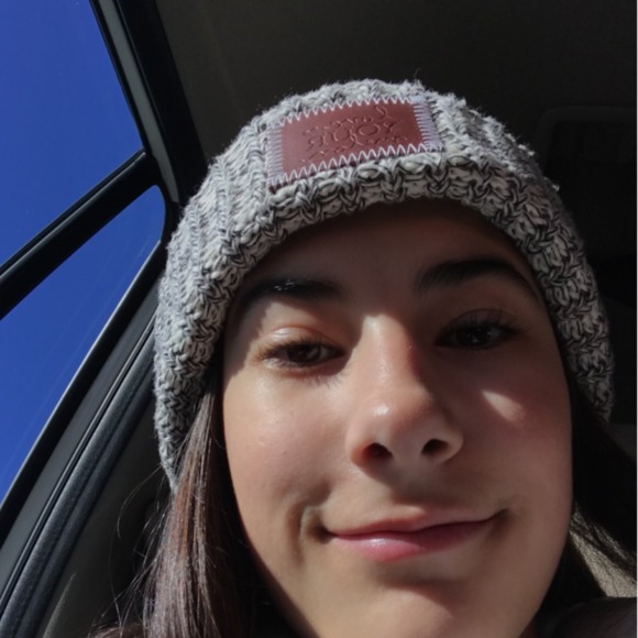 Meet your Posher, Isabel - Picture 1 of 1